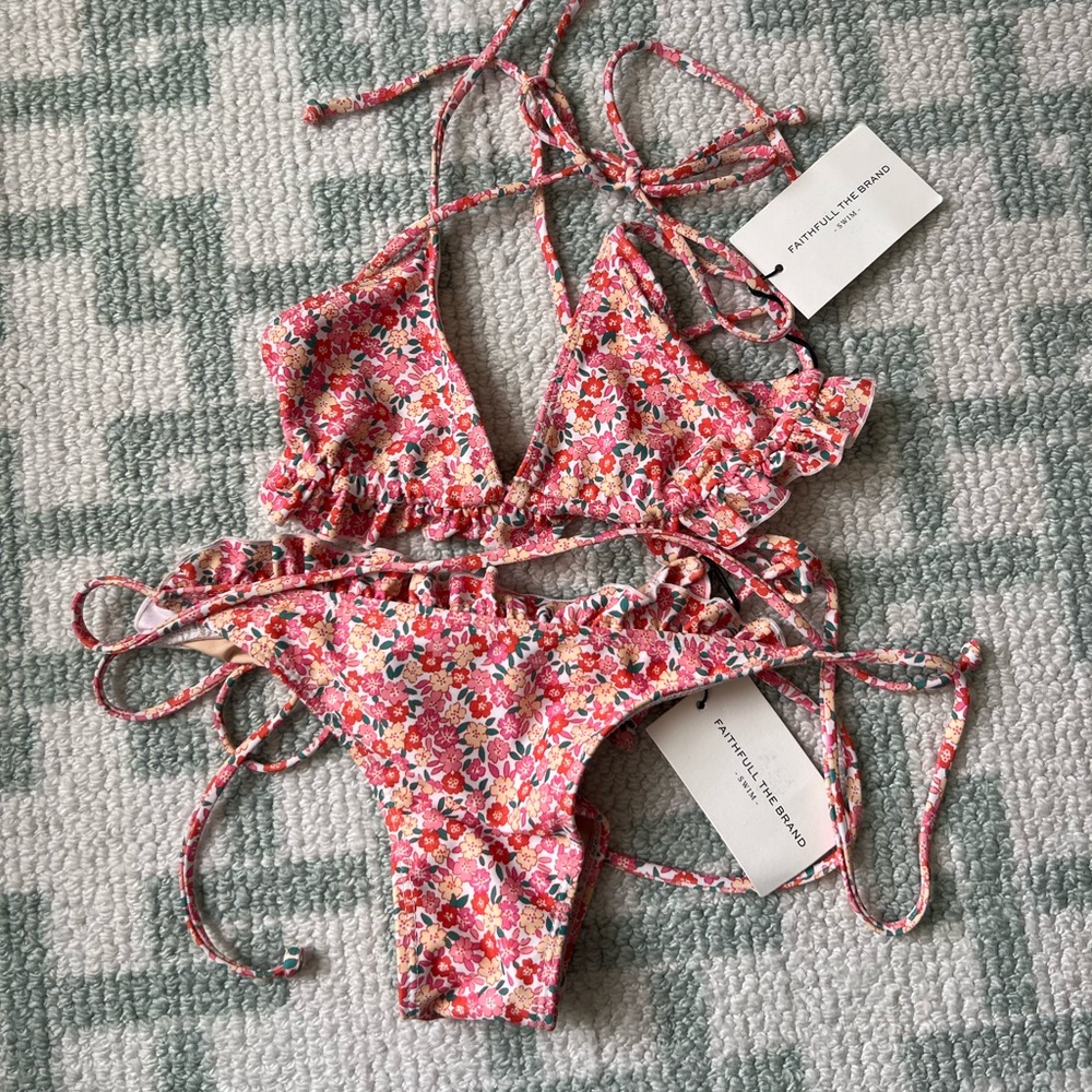 Faithful the brand “le Fleur bikini mathiola floral print” NWT